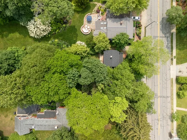 $958,500 | 1437 Massachusetts Avenue, Lexington, MA 02420