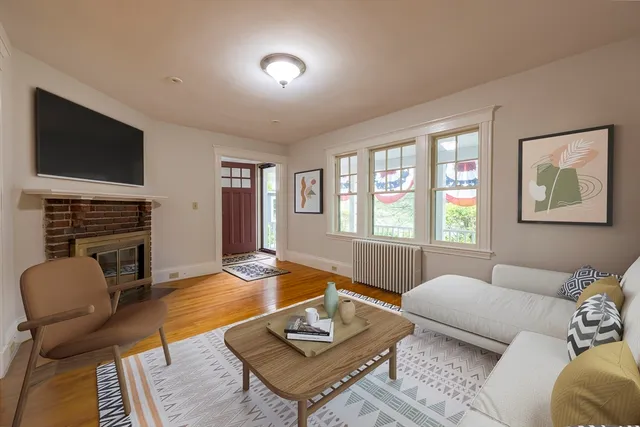 $958,500 | 1437 Massachusetts Avenue, Lexington, MA 02420