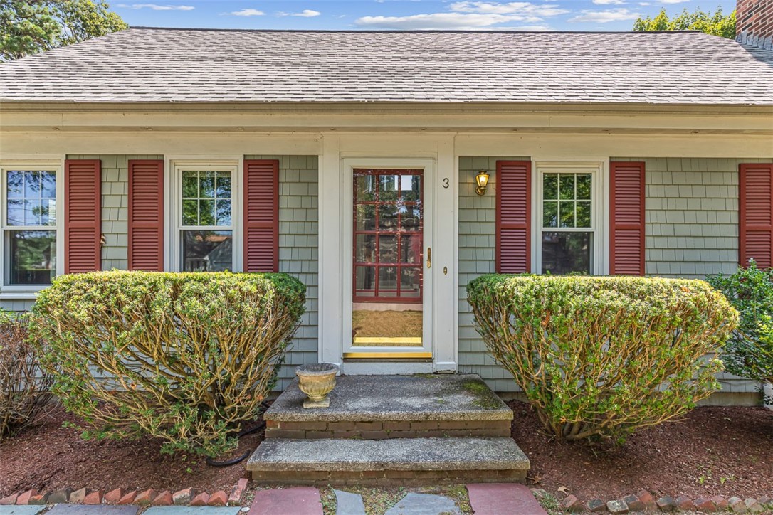 3 Indigo Road Barrington, RI 02806 - Photo 3 of 44