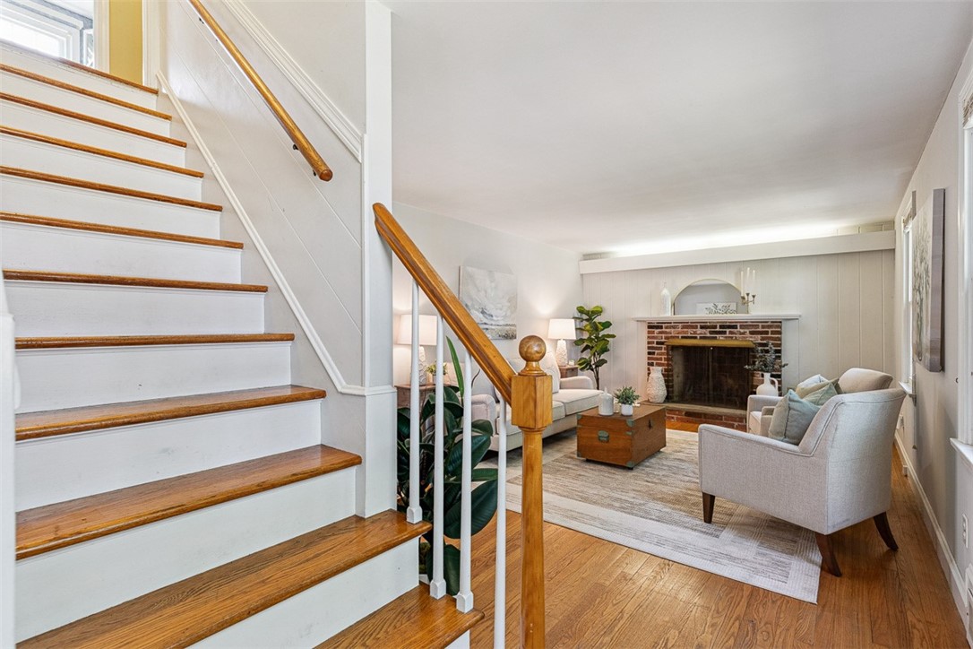 3 Indigo Road Barrington, RI 02806 - Photo 4 of 44