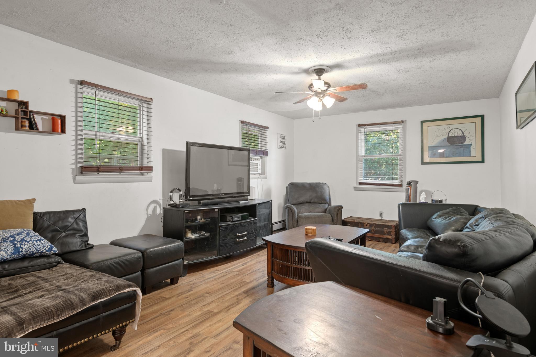 1055 Lampeter Road Lancaster, PA 17602 - Photo 11 of 40