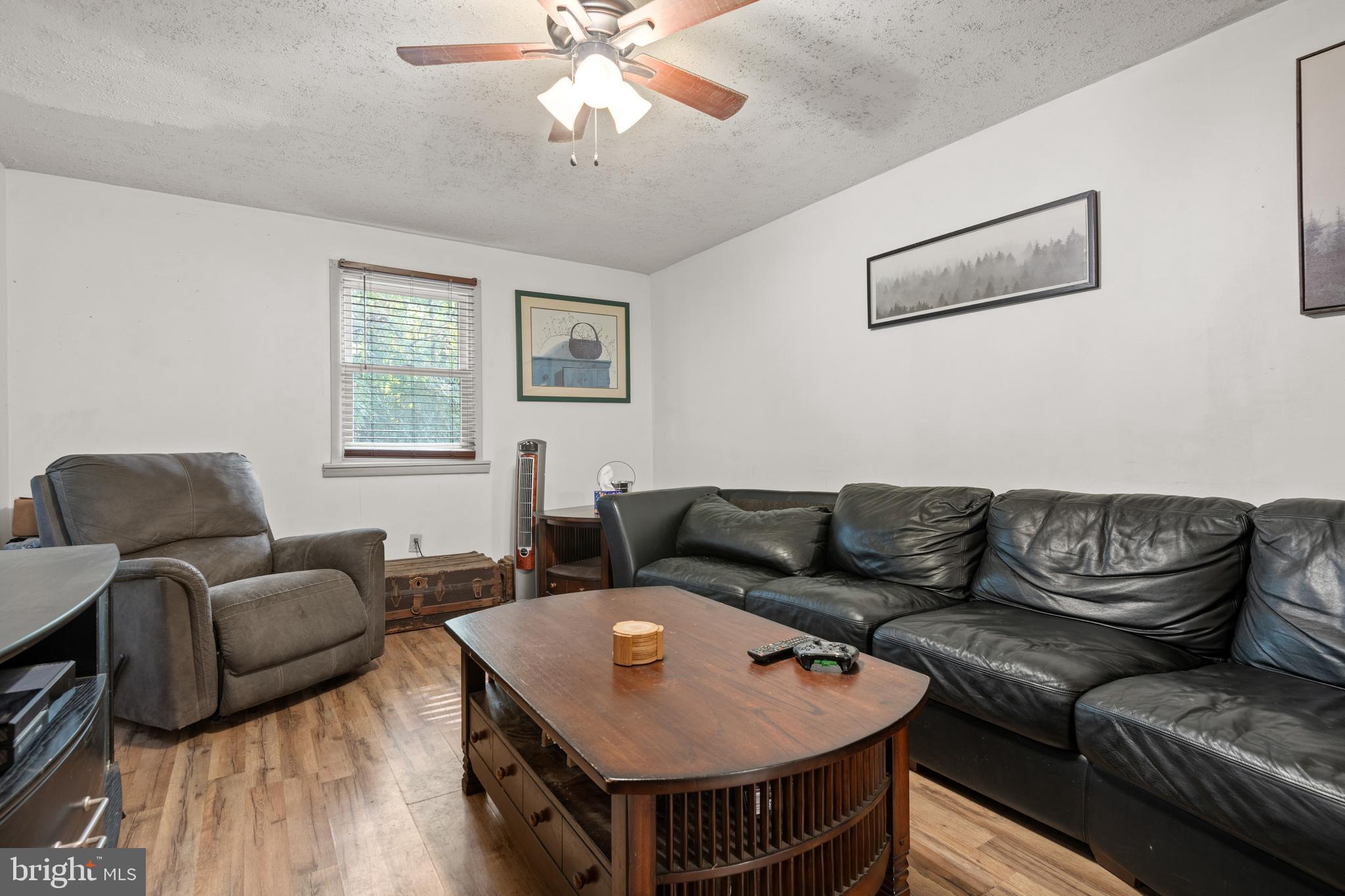 1055 Lampeter Road Lancaster, PA 17602 - Photo 12 of 40