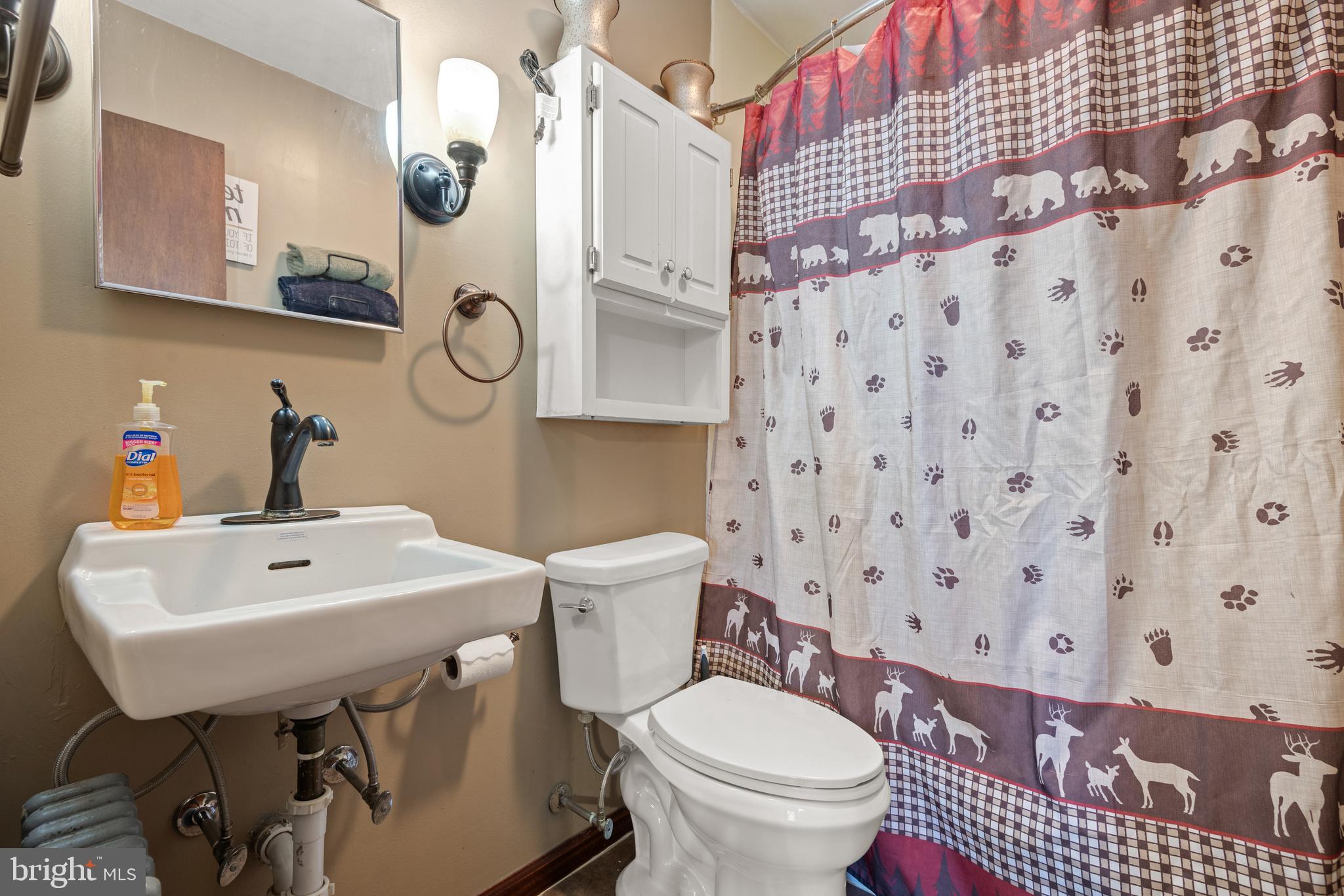 1055 Lampeter Road Lancaster, PA 17602 - Photo 18 of 40