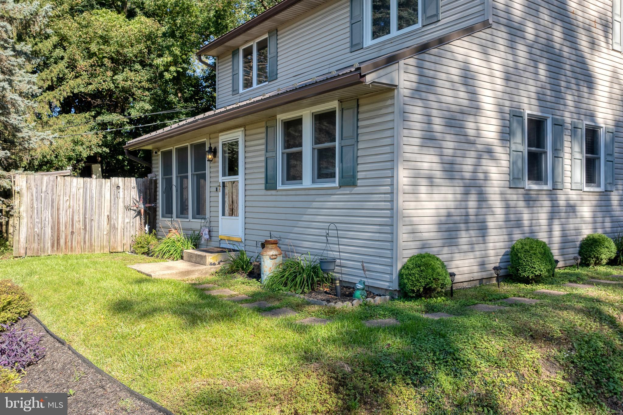 1055 Lampeter Road Lancaster, PA 17602 - Photo 3 of 40