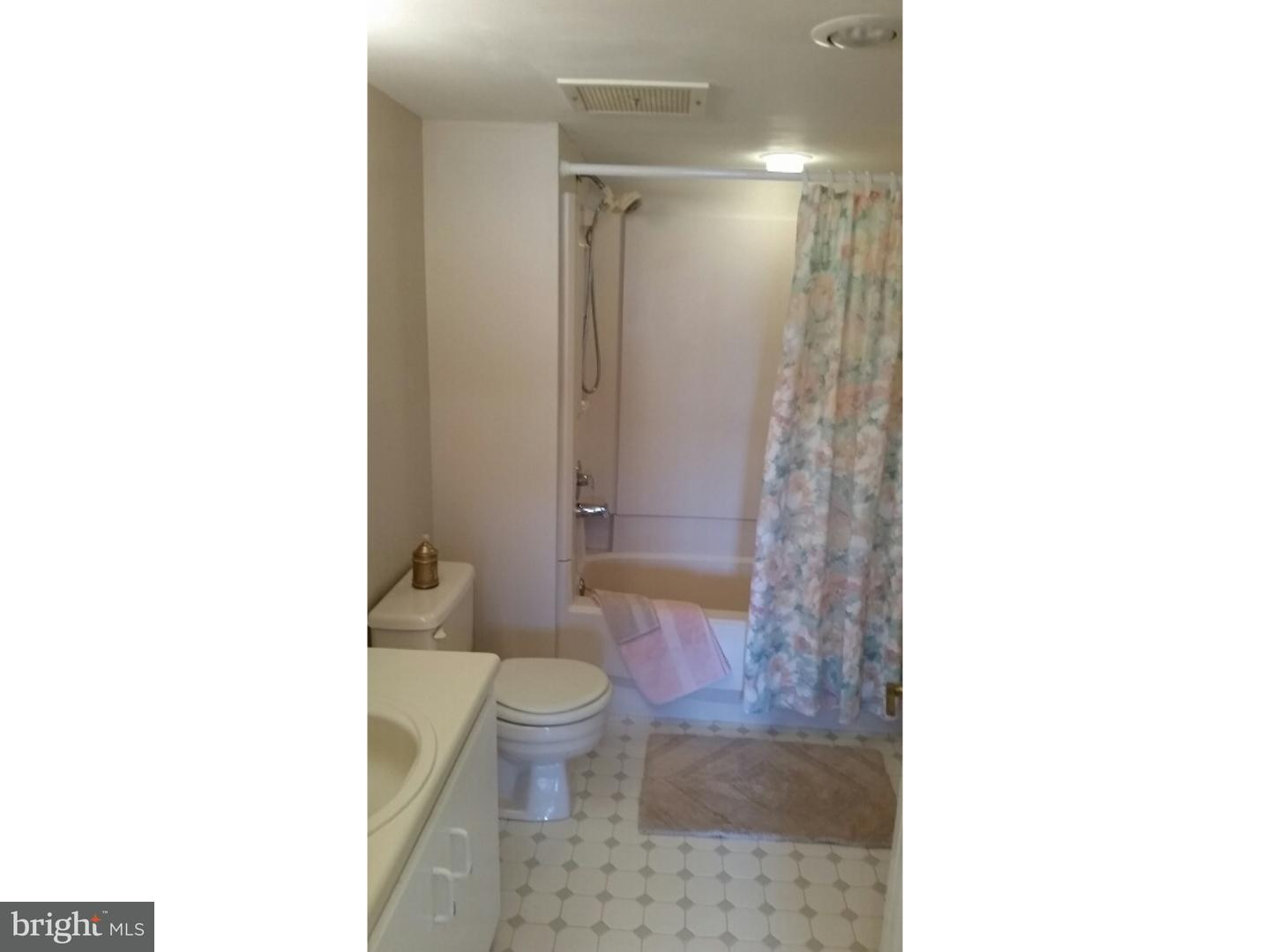 700 Avondale Road, Unit 7E Wallingford, PA 19086 - Photo 13 of 22 Master Bathroom