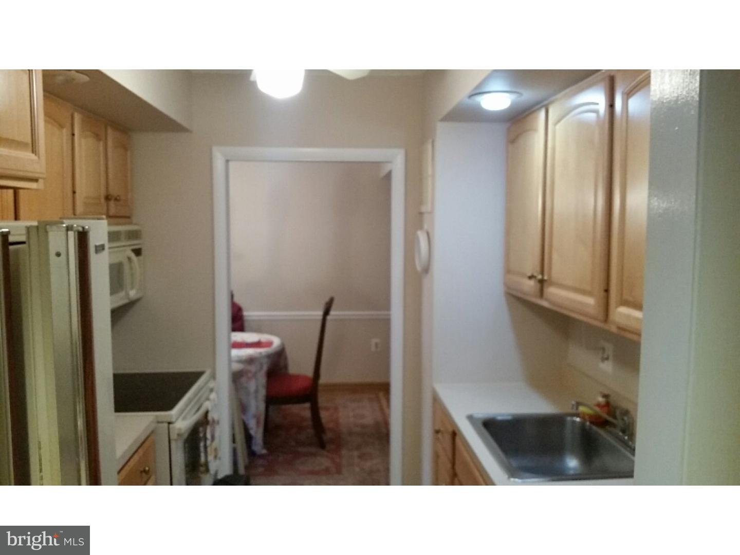 700 Avondale Road, Unit 7E Wallingford, PA 19086 - Photo 17 of 22 Kitchen