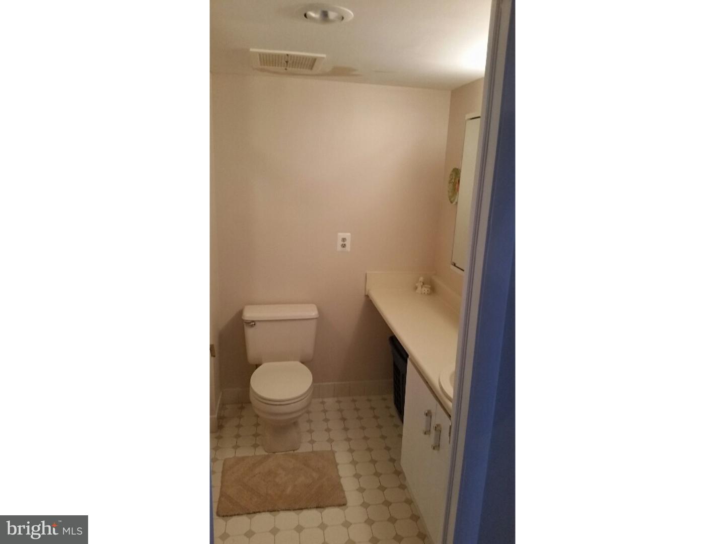 700 Avondale Road, Unit 7E Wallingford, PA 19086 - Photo 18 of 22 Bathroom