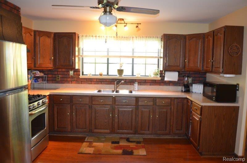 4701 Richardson Road Howell, MI 48843 - Photo 8 of 40 Richardson 022.jpg