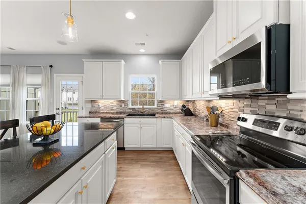 $390,000 | 1203 Pointe View Drive, Mars, PA 16046