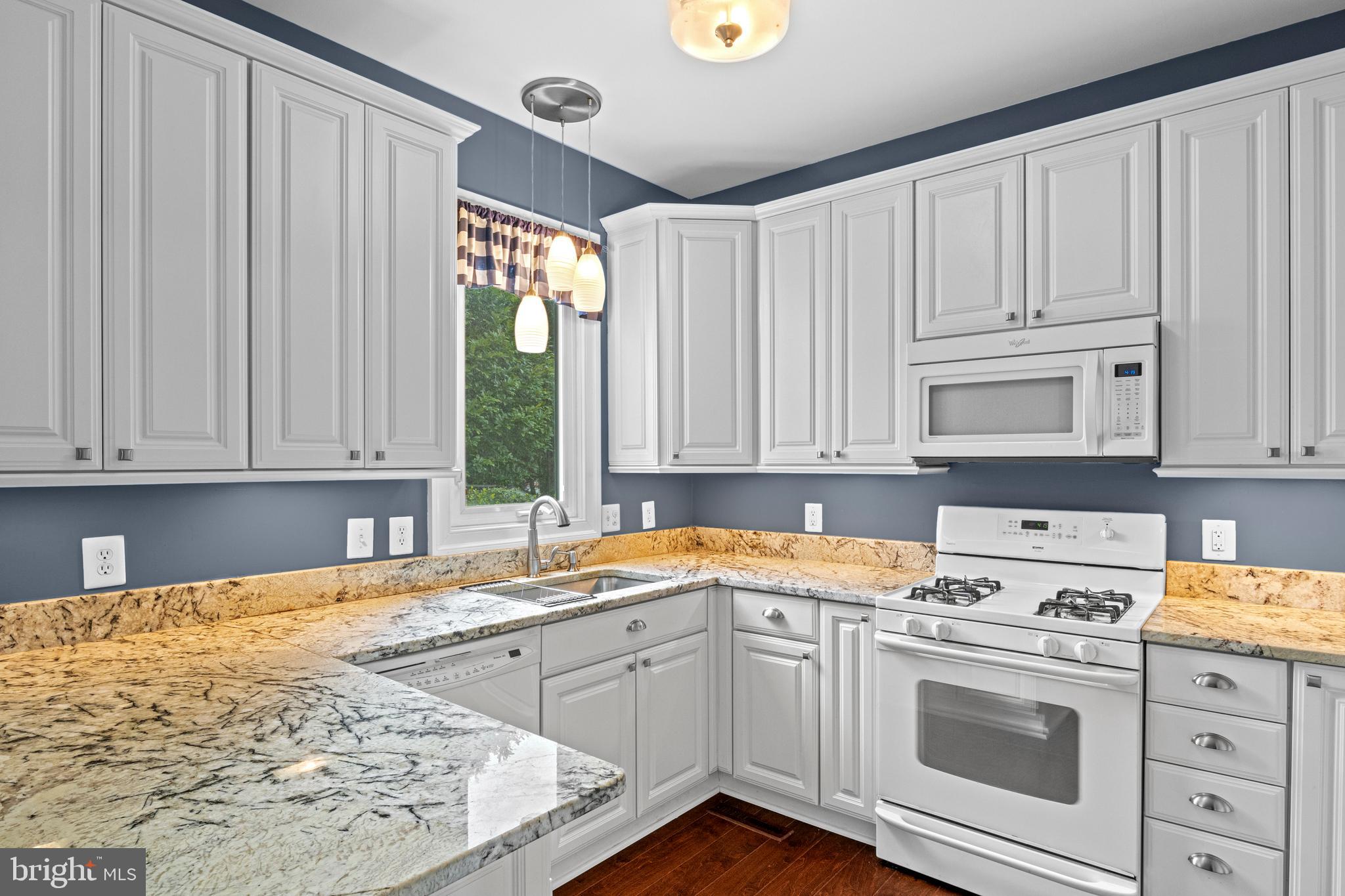 1013 Ridgemere Lane Culpeper, VA 22701 - Photo 13 of 40 Upgraded Granite Kitchen