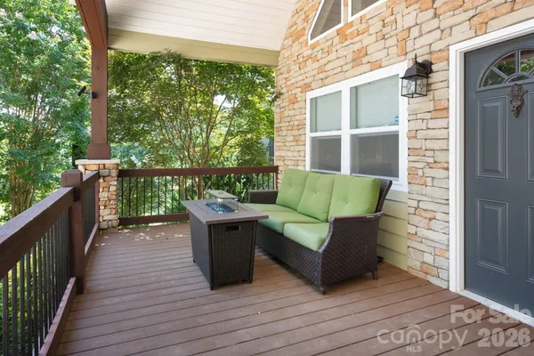 $2,400,000 | 119 Deer Hill Lane, Weaverville, NC 28787