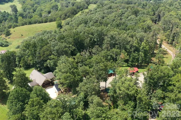 $2,400,000 | 119 Deer Hill Lane, Weaverville, NC 28787
