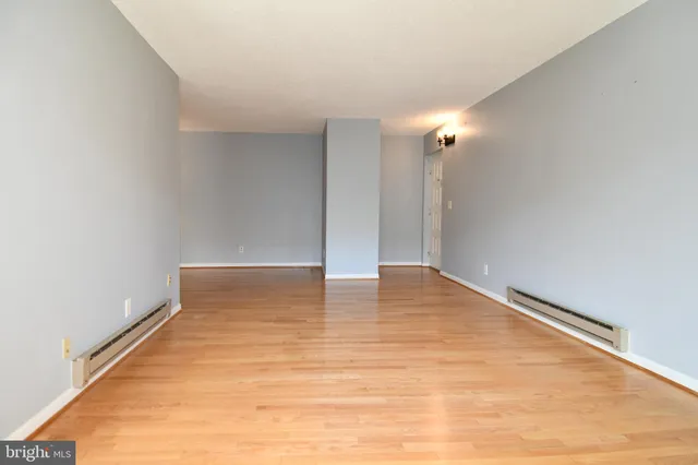 $2,600 | 15311 Beaverbrook Court, Unit 902E, Silver Spring, MD 20906