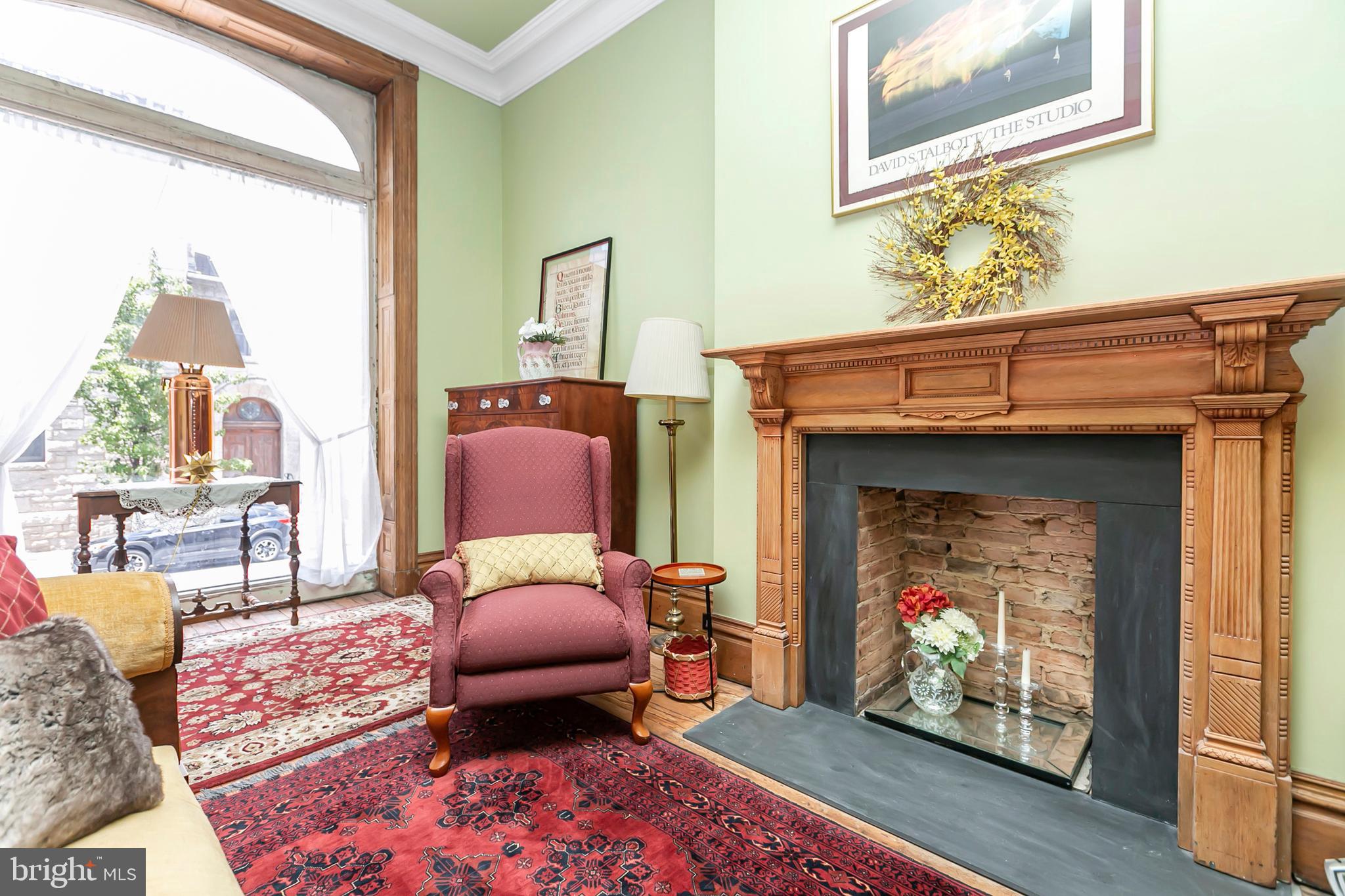 1931 St Paul Street Baltimore, MD 21218 - Photo 6 of 58 Living room