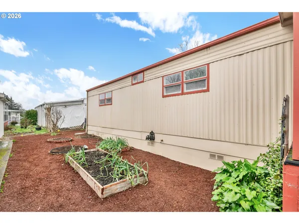 $53,000 | 1800 Lakewood Court, Unit 24, Eugene, OR 97402