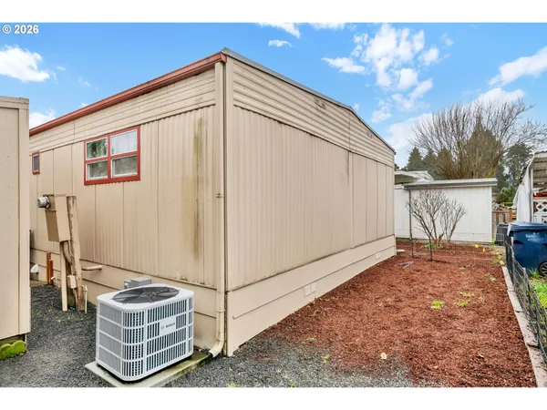 $53,000 | 1800 Lakewood Court, Unit 24, Eugene, OR 97402