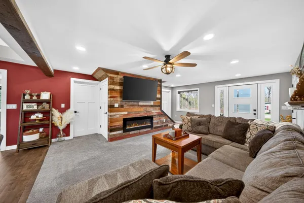 $549,900 | 8783 County Road K, Eureka, WI 54963