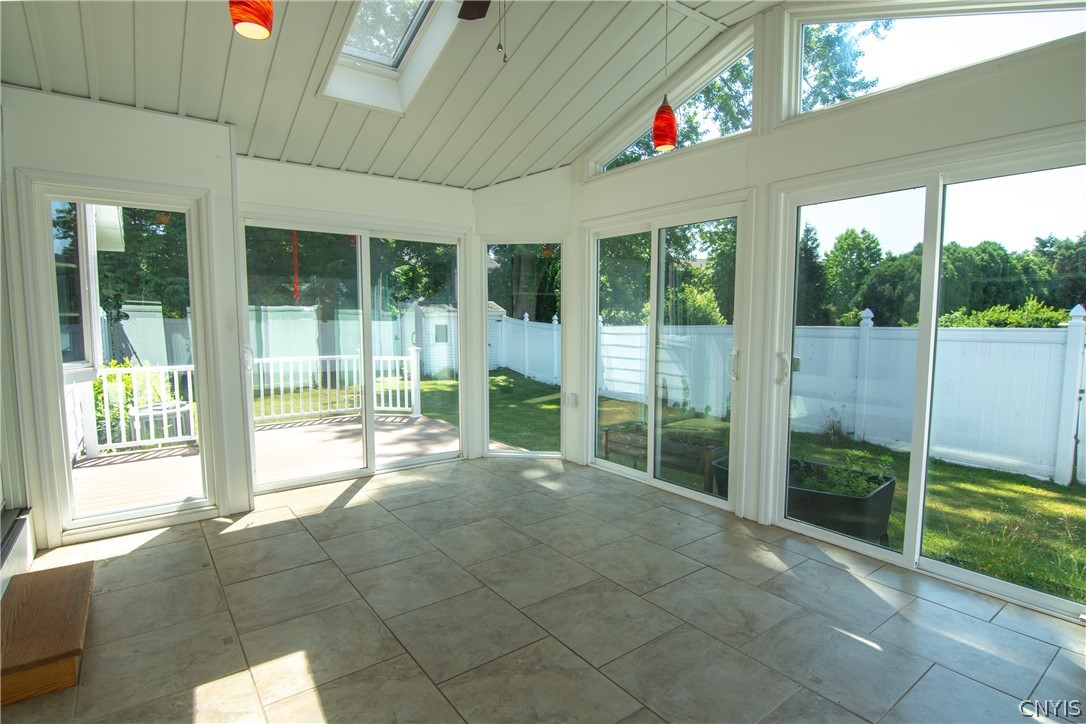 203 Ruth Road Clay, NY 13212 - Photo 11 of 34