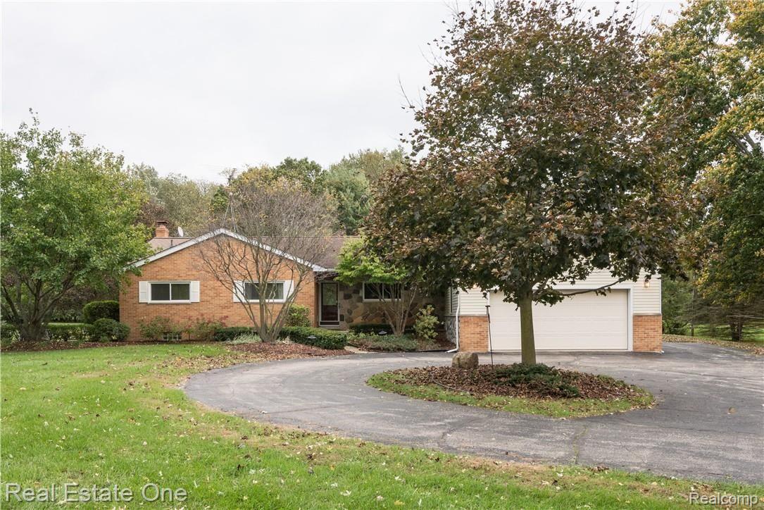 9380 Earhart Road South Lyon, MI 48178 - Photo 1 of 70 _A2.jpg