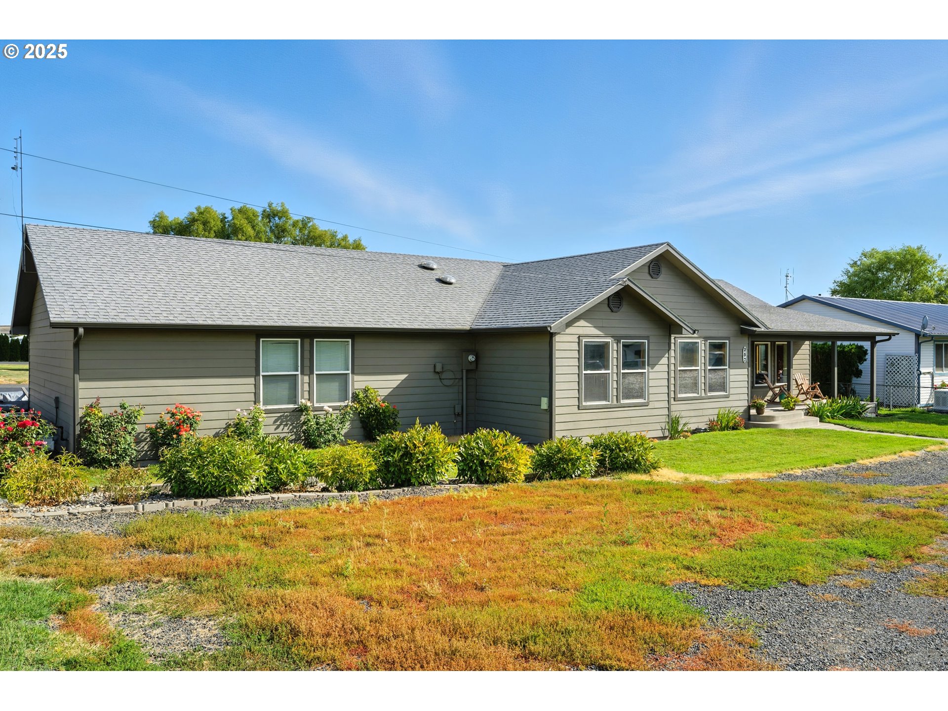 257 West Lincoln Street Athena, OR 97813 - Photo 30 of 37 a front view of a house with a yard