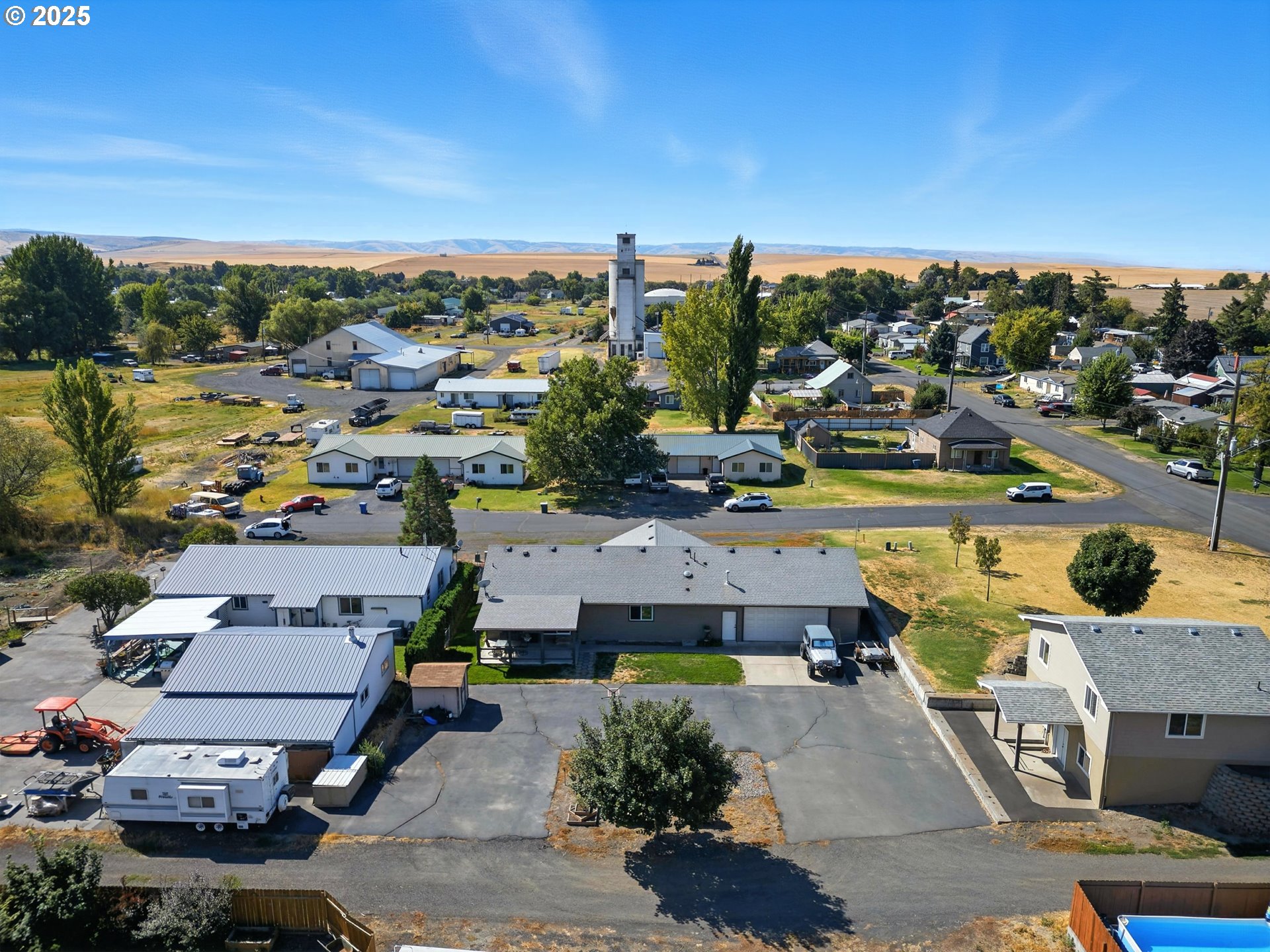 257 West Lincoln Street Athena, OR 97813 - Photo 33 of 37 a view of a city