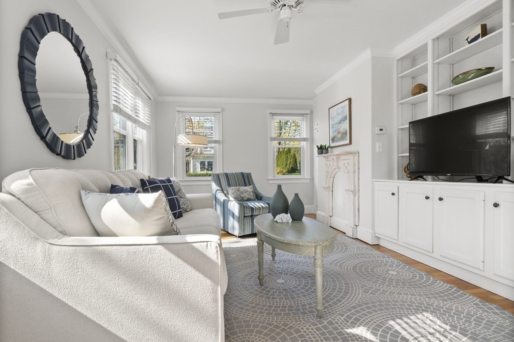 15 Stoddard Road Hingham, MA 02043 - Photo 13 of 39