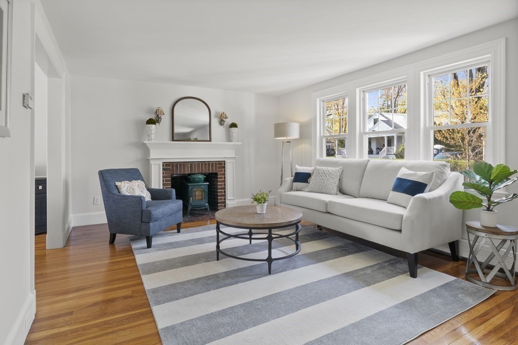 15 Stoddard Road Hingham, MA 02043 - Photo 7 of 39