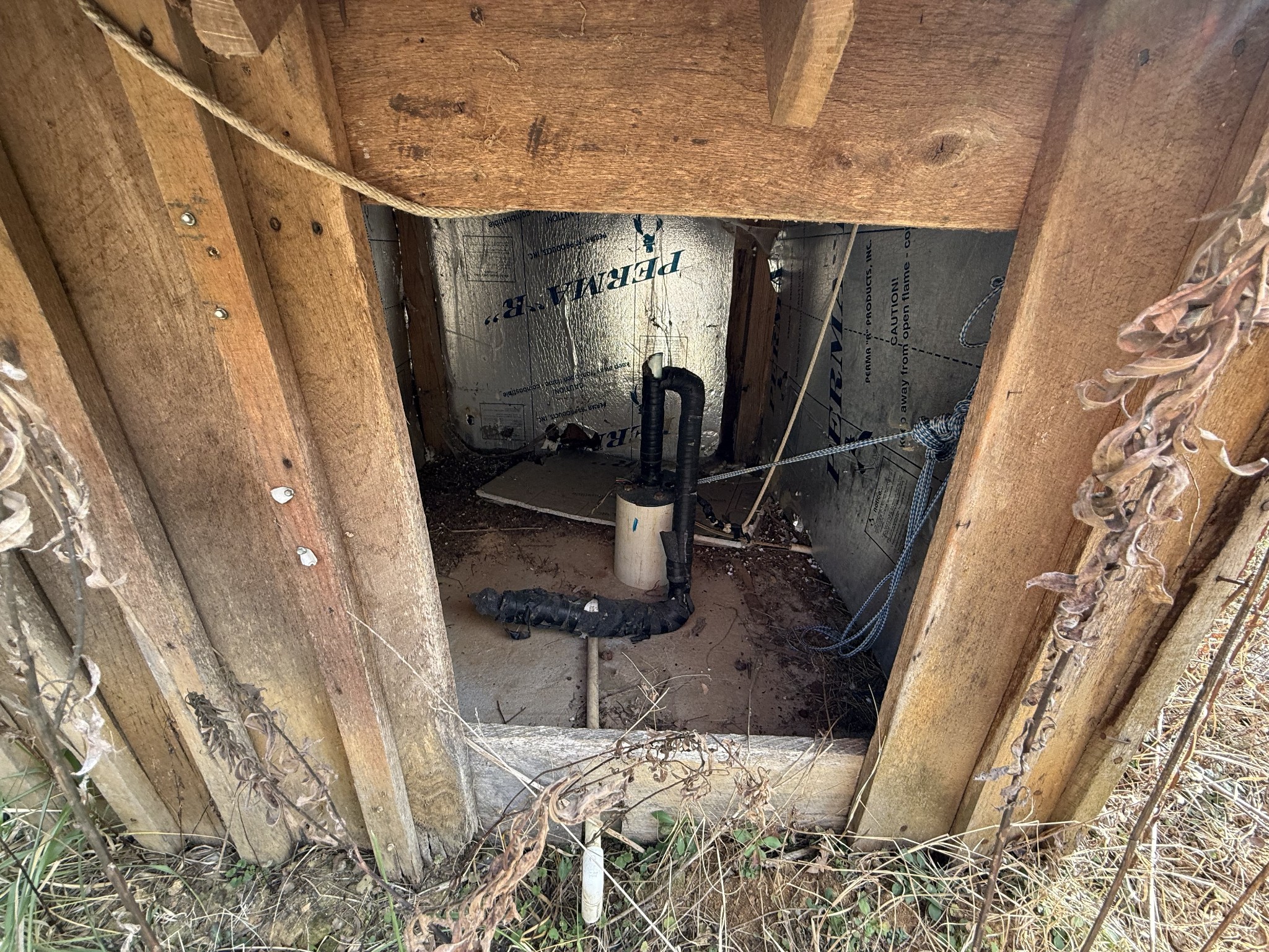 4819 Morrison Creek Road Clifton, TN 38425 - Photo 6 of 19 a bathroom with a sink and mirror