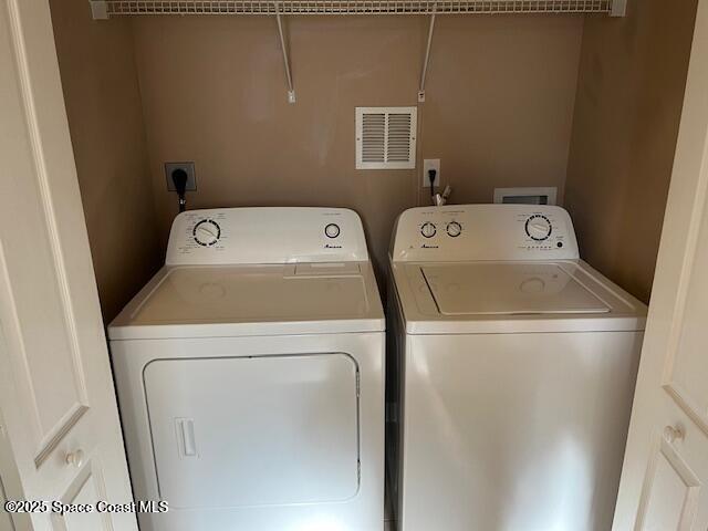 1035 Venetian Drive, Unit 203 Melbourne, FL 32904 - Photo 10 of 27 20250617025800696201000000-o