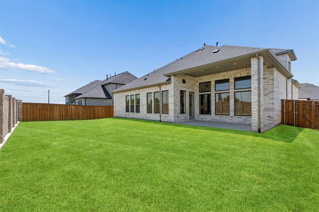2480 Harpole Road Prosper, TX 75078 - Photo 17 of 20 Friends and family will enjoy fantastic outdoor get togethers all summer long in this wonderful fenced back yard!