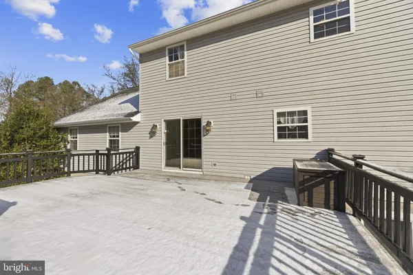 $640,000 | 7742 Lake Shore Drive, Owings, MD 20736