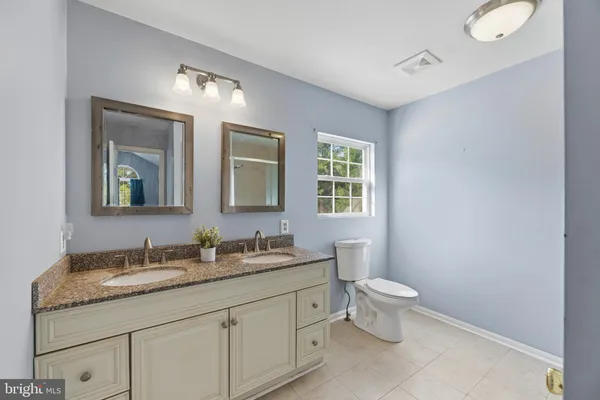 $640,000 | 7742 Lake Shore Drive, Owings, MD 20736