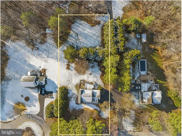 $640,000 | 7742 Lake Shore Drive, Owings, MD 20736