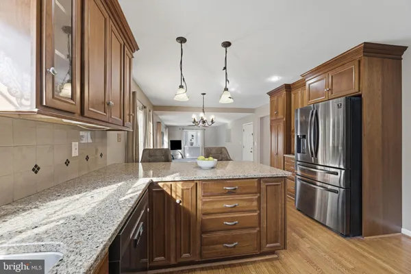 $640,000 | 7742 Lake Shore Drive, Owings, MD 20736