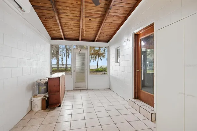 a view of a storage & utility room