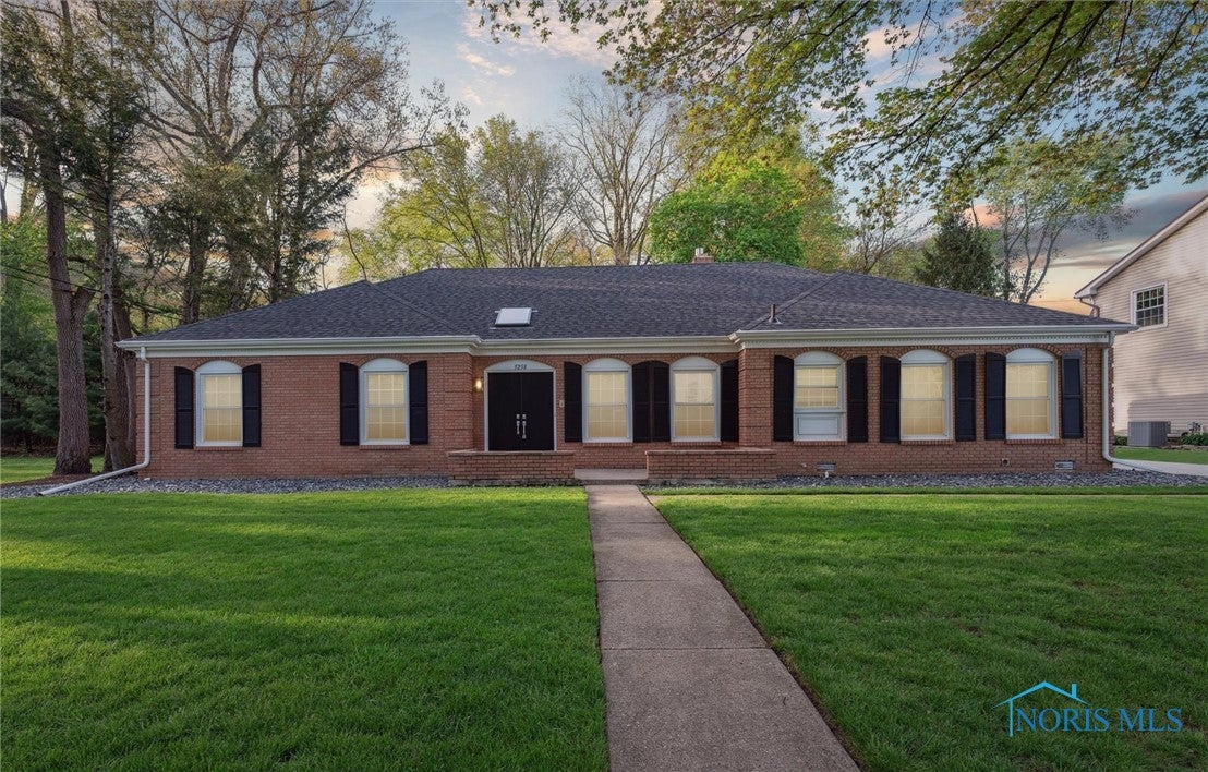5258 Coldstream Road Toledo, OH 43623 - Photo 1 of 45 Gallery Image 1