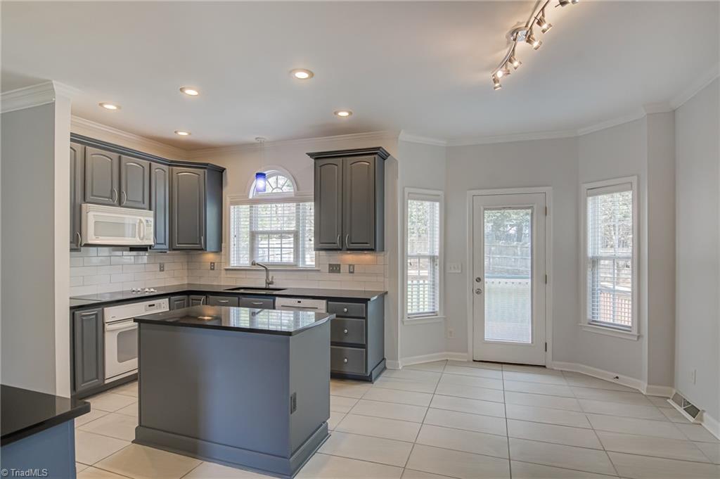 3205 Cross Tree Road Winston-Salem, NC 27106 - Photo 11 of 42