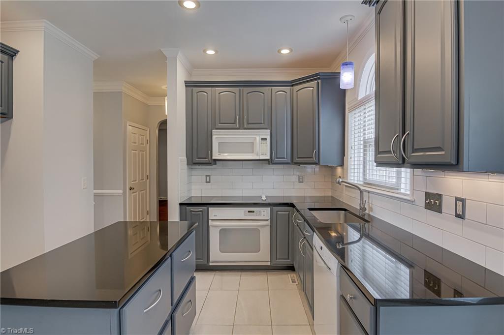 3205 Cross Tree Road Winston-Salem, NC 27106 - Photo 13 of 42