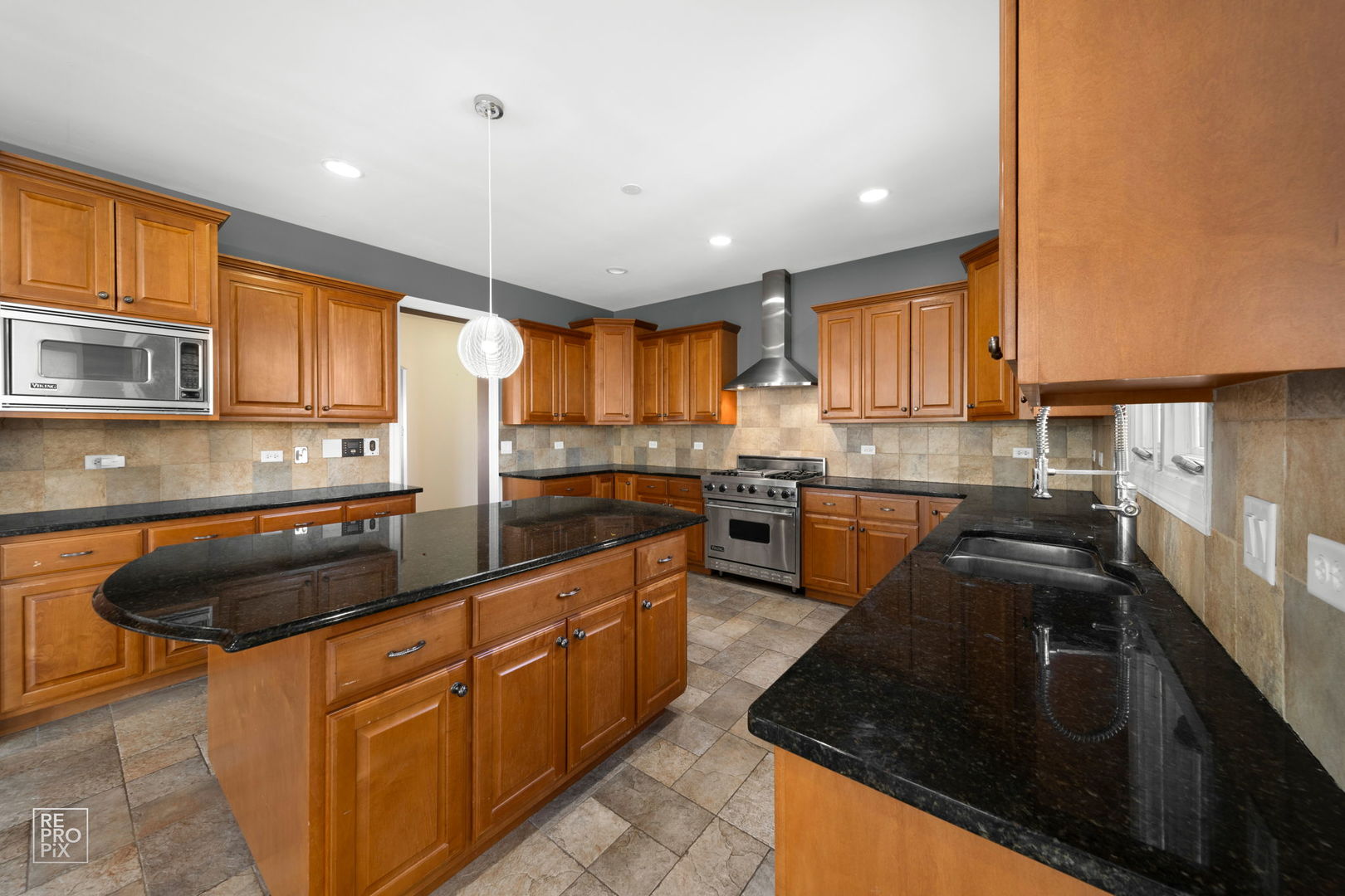 23392 Rider Court Frankfort, IL 60423 - Photo 17 of 40 Gallery Image 17