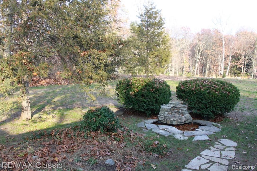 11579 Mcgregor Road Pinckney, MI 48169 - Photo 15 of 25 IMG_3365.JPG