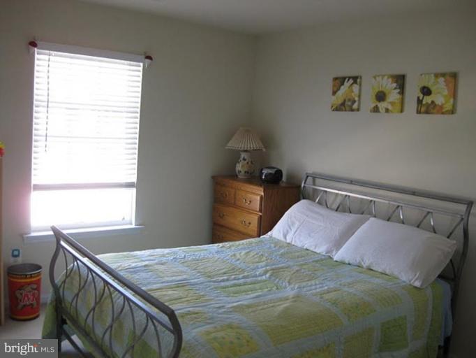 279 Braxton Way Edgewater, MD 21037 - Photo 10 of 27 Bedroom #2