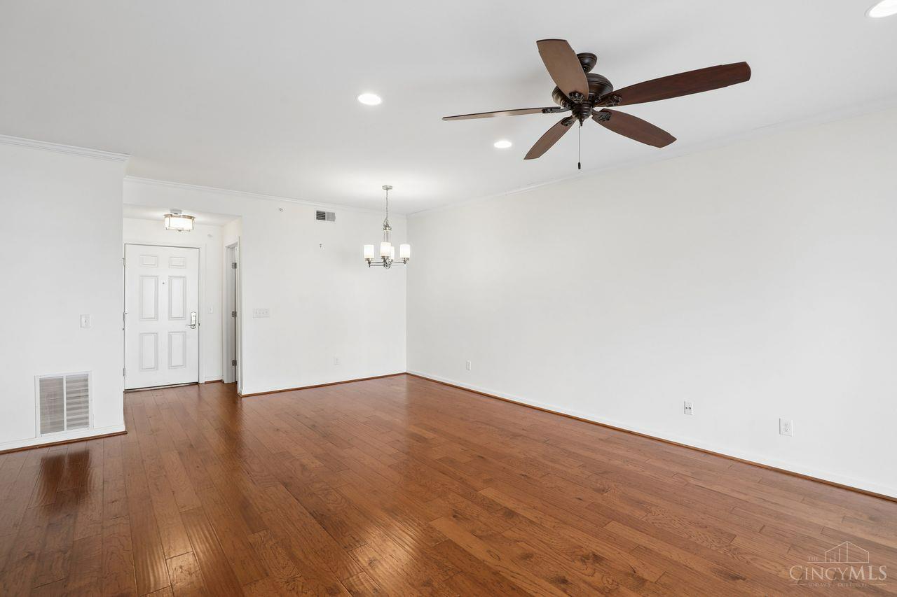 3390 Wasson Road, Unit B Cincinnati, OH 45209 - Photo 7 of 42