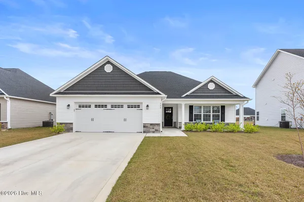 $2,100 | 924 Uplands Lane, Jacksonville, NC 28546