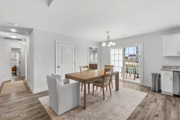 $2,100 | 924 Uplands Lane, Jacksonville, NC 28546