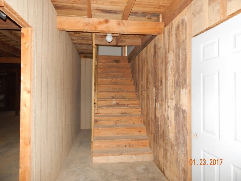 2205 North Highland Road Salem, IN 47167 - Photo 4 of 20 Gallery Image 4