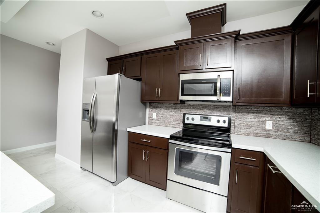 3013 South L Street, Unit D McAllen, TX 78503 - Photo 5 of 10