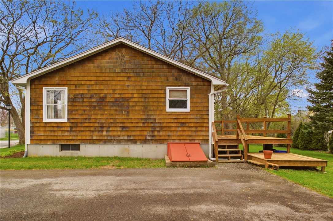 5 St Mary’s Way Warren, RI 02885 - Photo 4 of 38