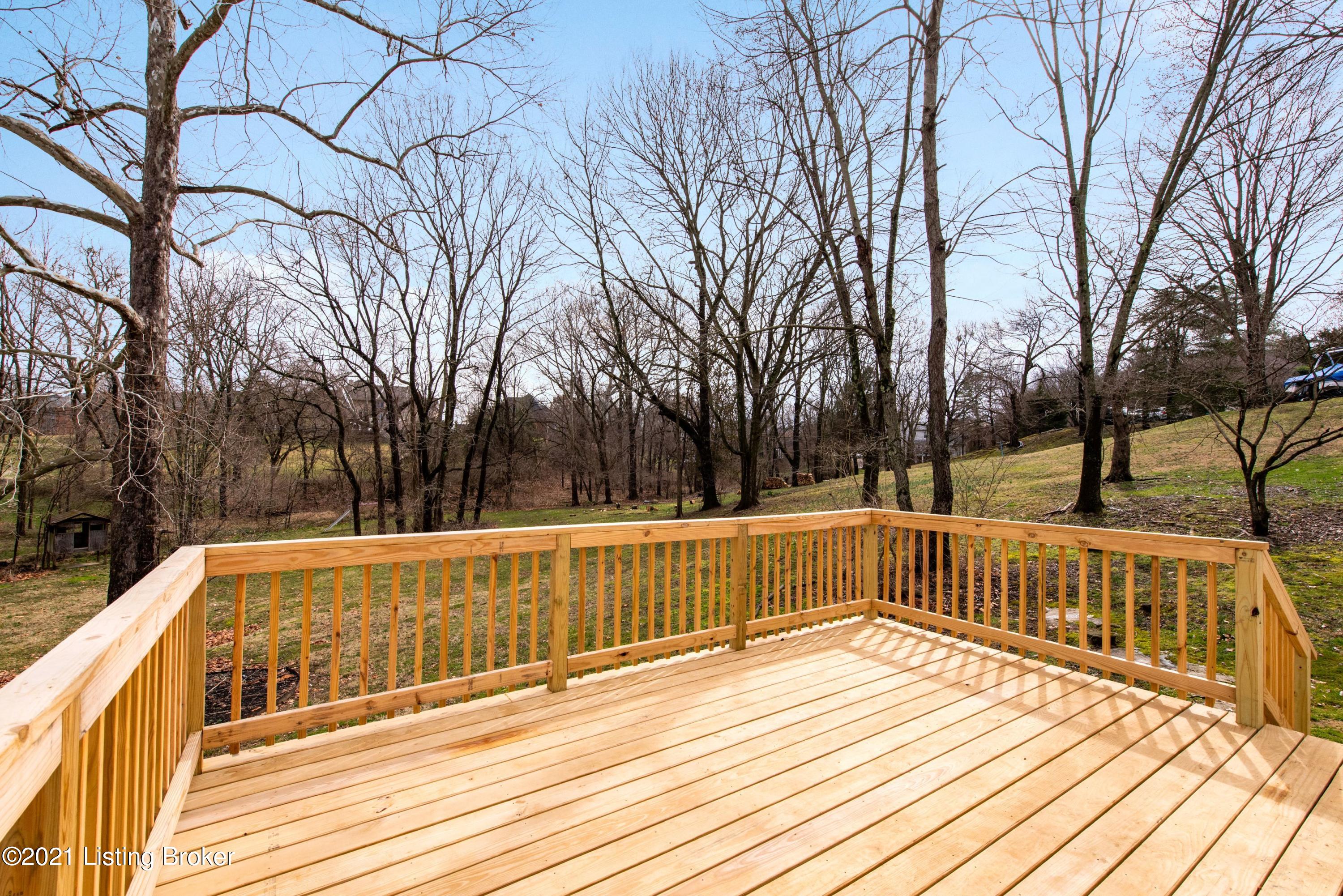 13318 Creekview Road Prospect, KY 40059 - Photo 31 of 34 New Deck