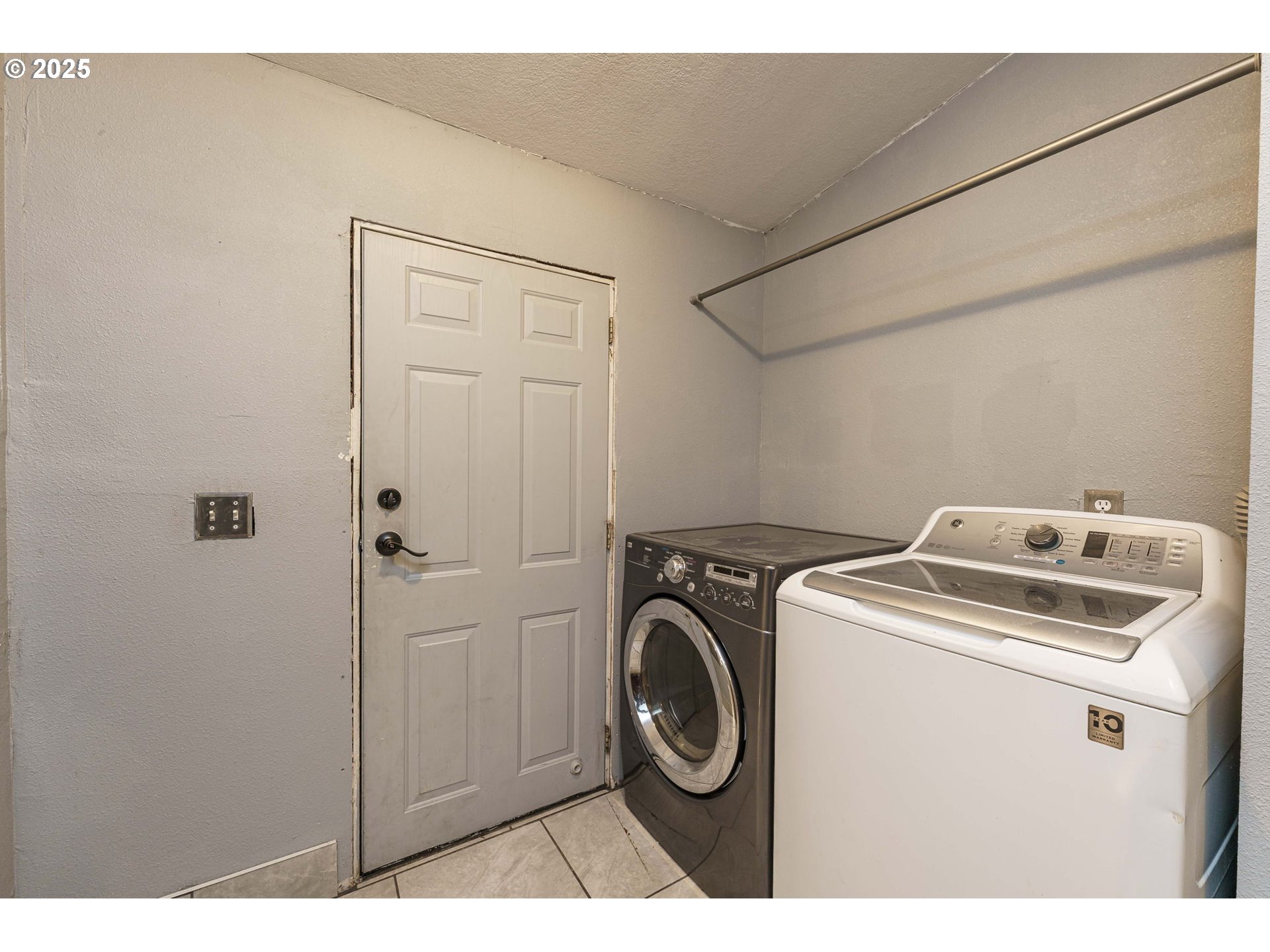 3777 Addy Street, Unit 17 Washougal, WA 98671 - Photo 22 of 25 a utility room with dryer and washer