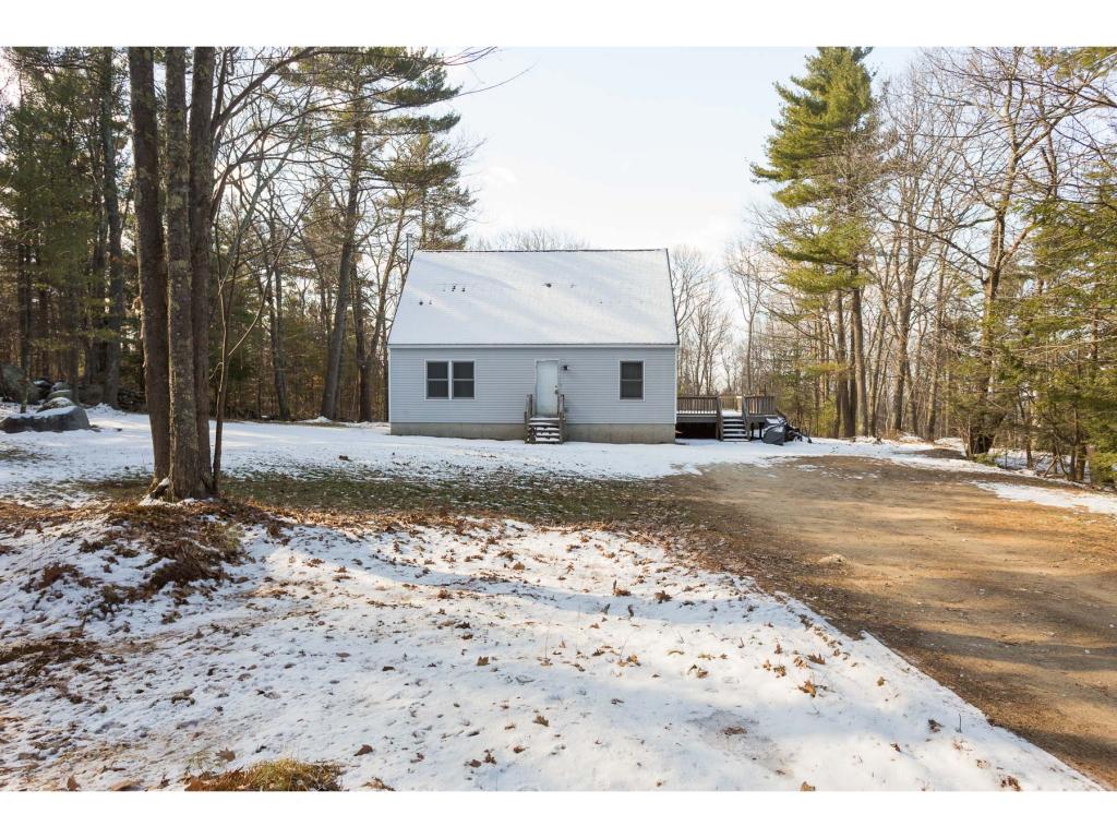 51 Reservation Road Deerfield, NH 03037 - Photo 3 of 33